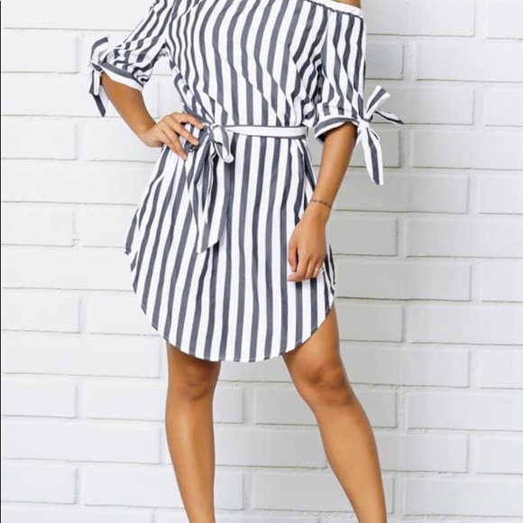 I also have blue n black that are not pictured . - Picture 2 of 2